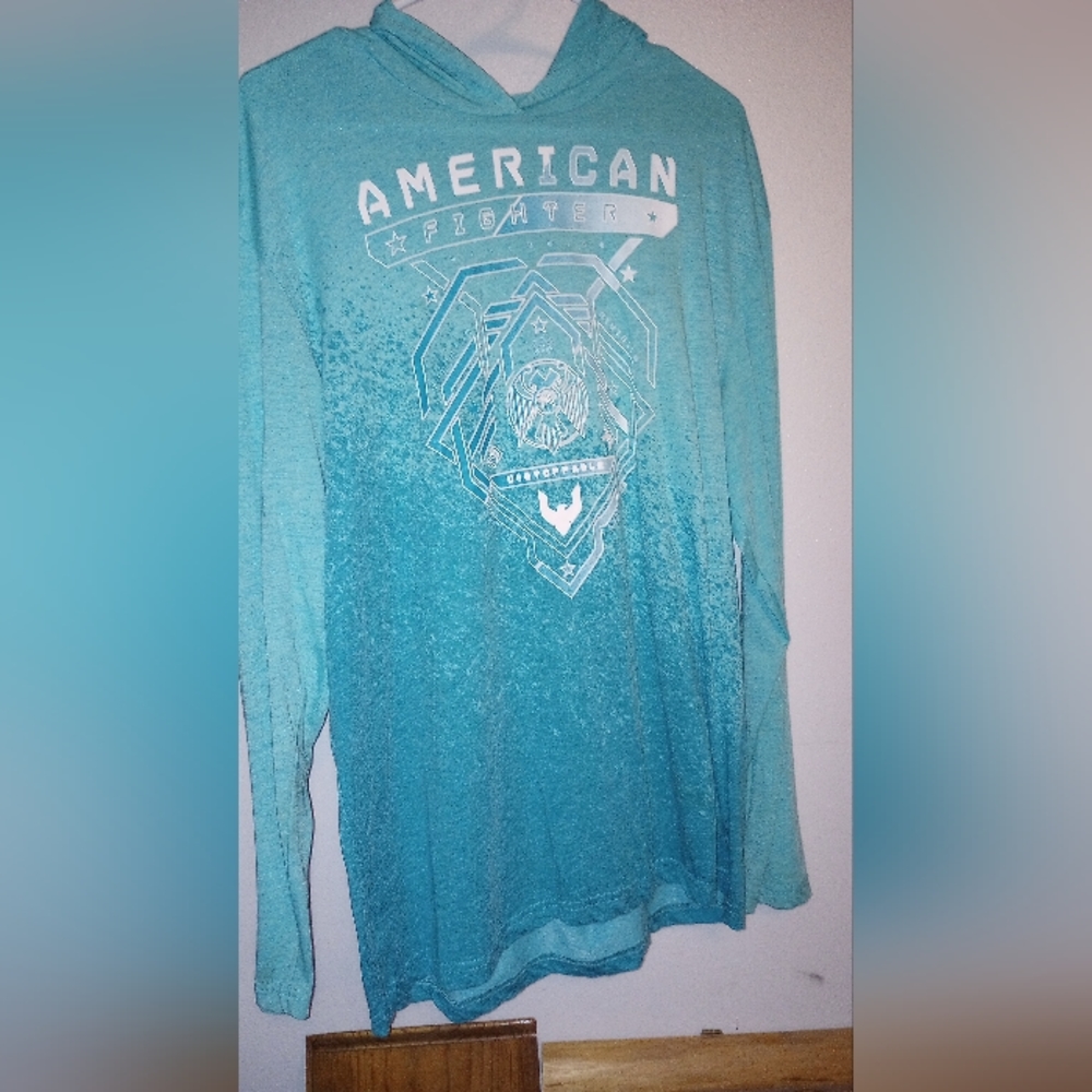 American fighter long sleeve shirt with hood sz XL
